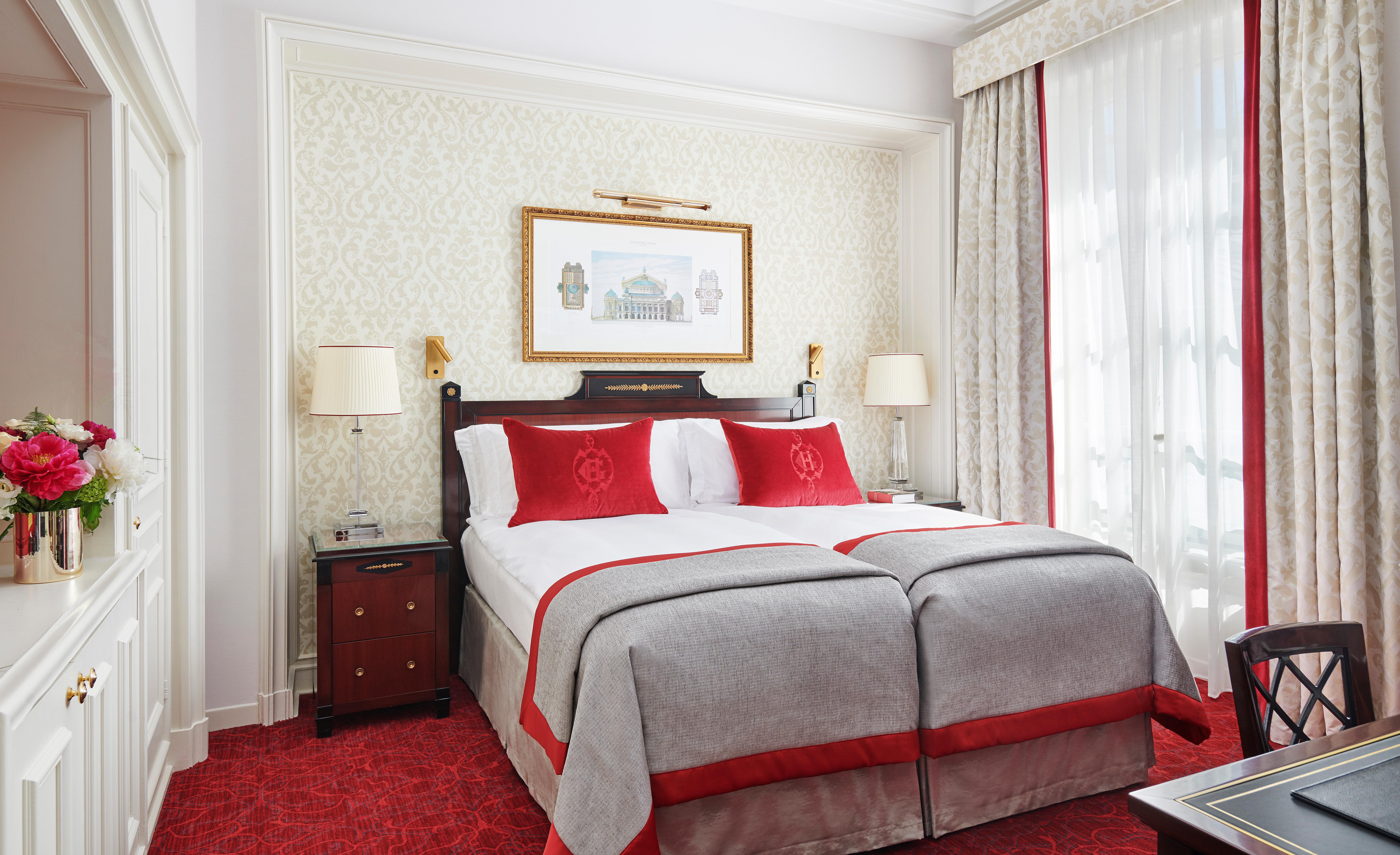 Intercontinental Paris Le Grand By Ihg Hotel Exterior photo A bedroom at the hotel