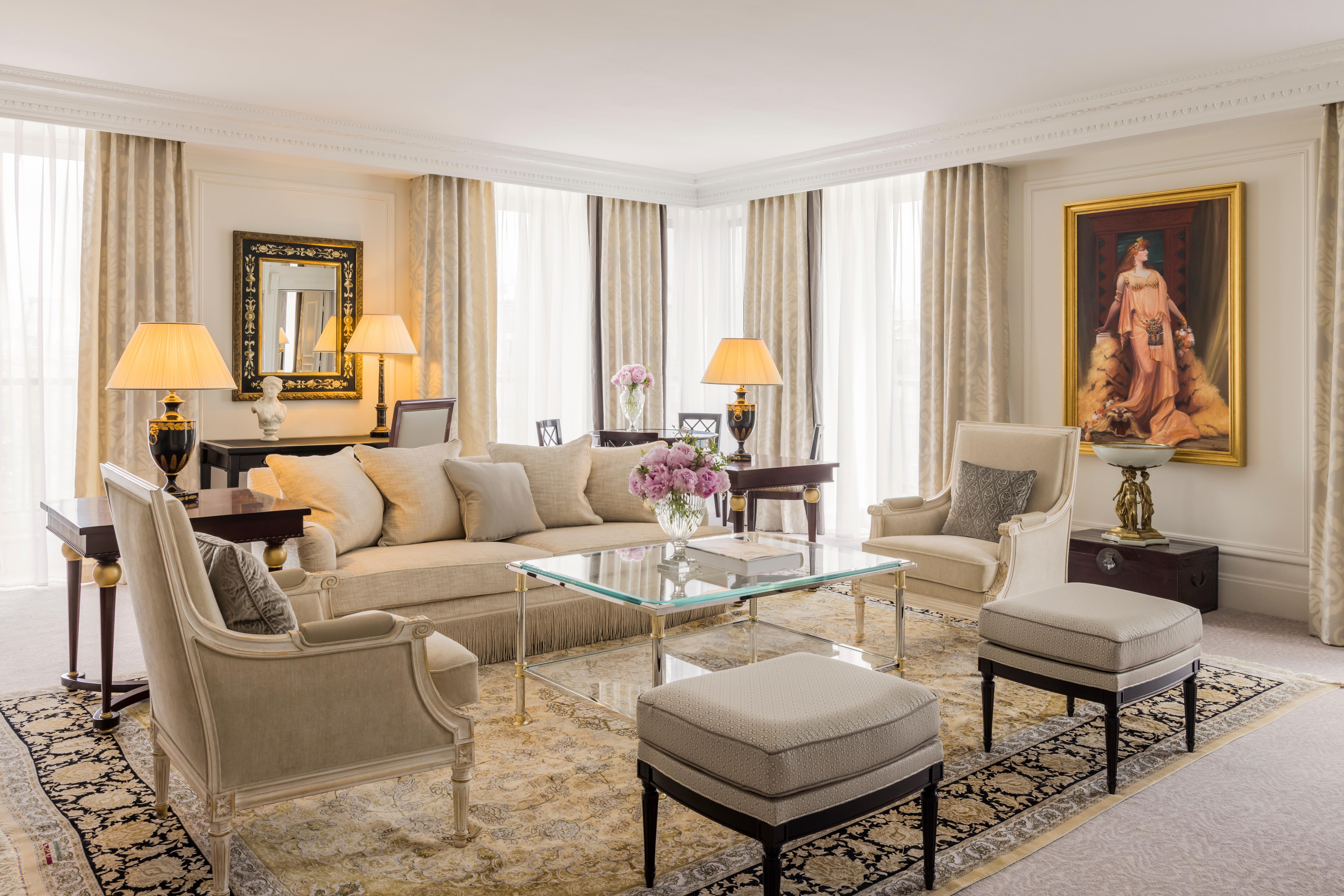 Intercontinental Paris Le Grand By Ihg Hotel Exterior photo A living room at the Four Seasons Hotel, London