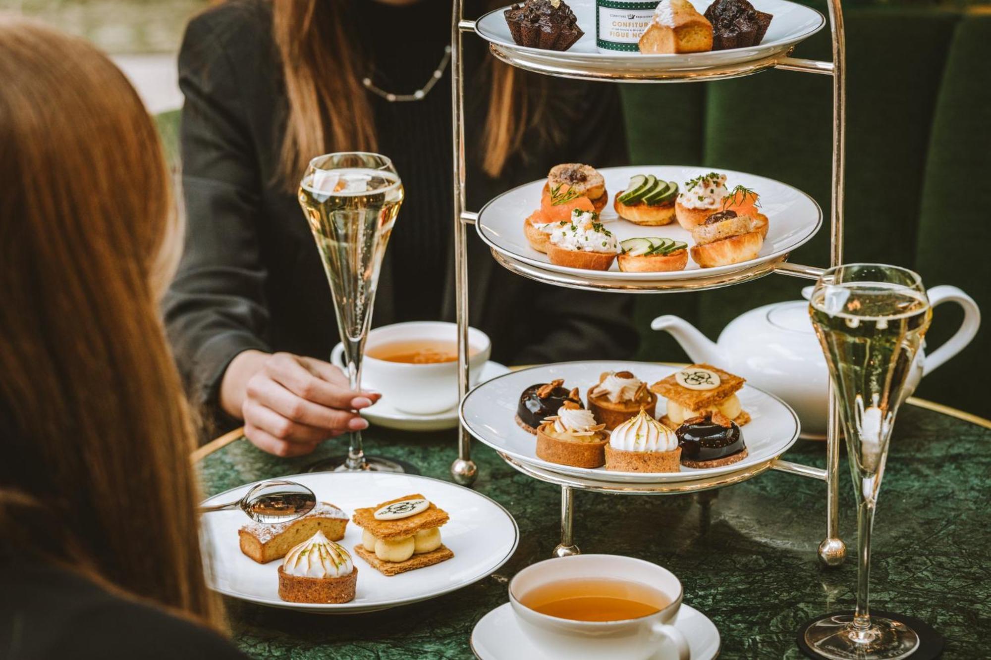 Intercontinental Paris Le Grand By Ihg Hotel Exterior photo Afternoon tea at the Ritz
